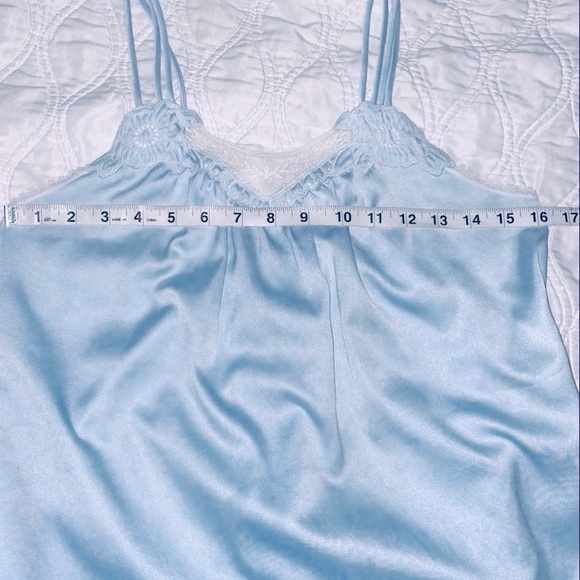 Vintage Yolande pastel blue slip nightgown size S - Picture 10 of 11